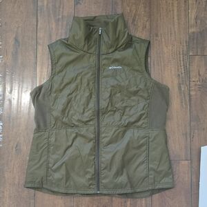 Columbia Women's Forest Green Outdoor Vest